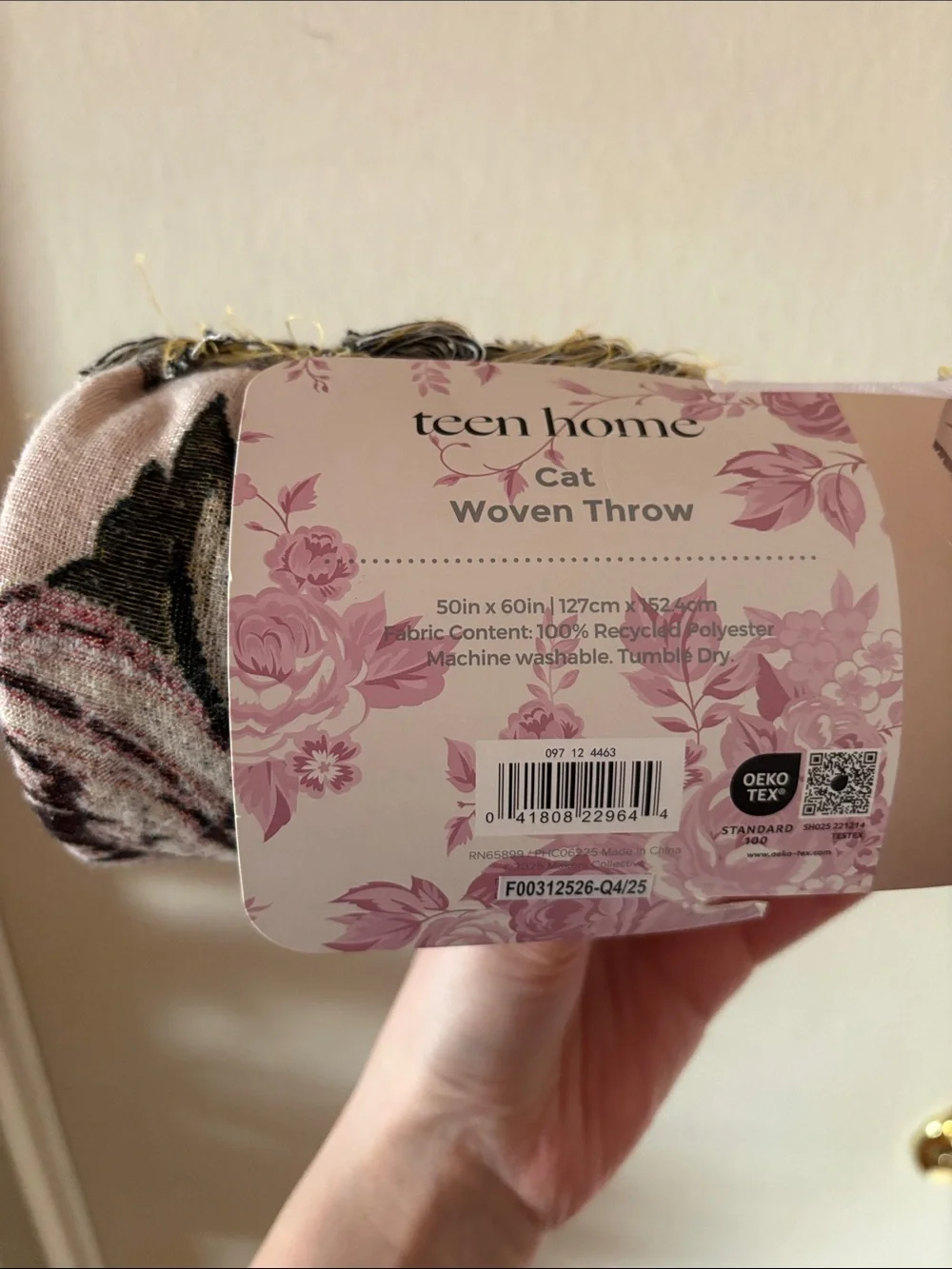 NWT Target Teen Home Cat and Floral Print Pink Woven Throw Blank